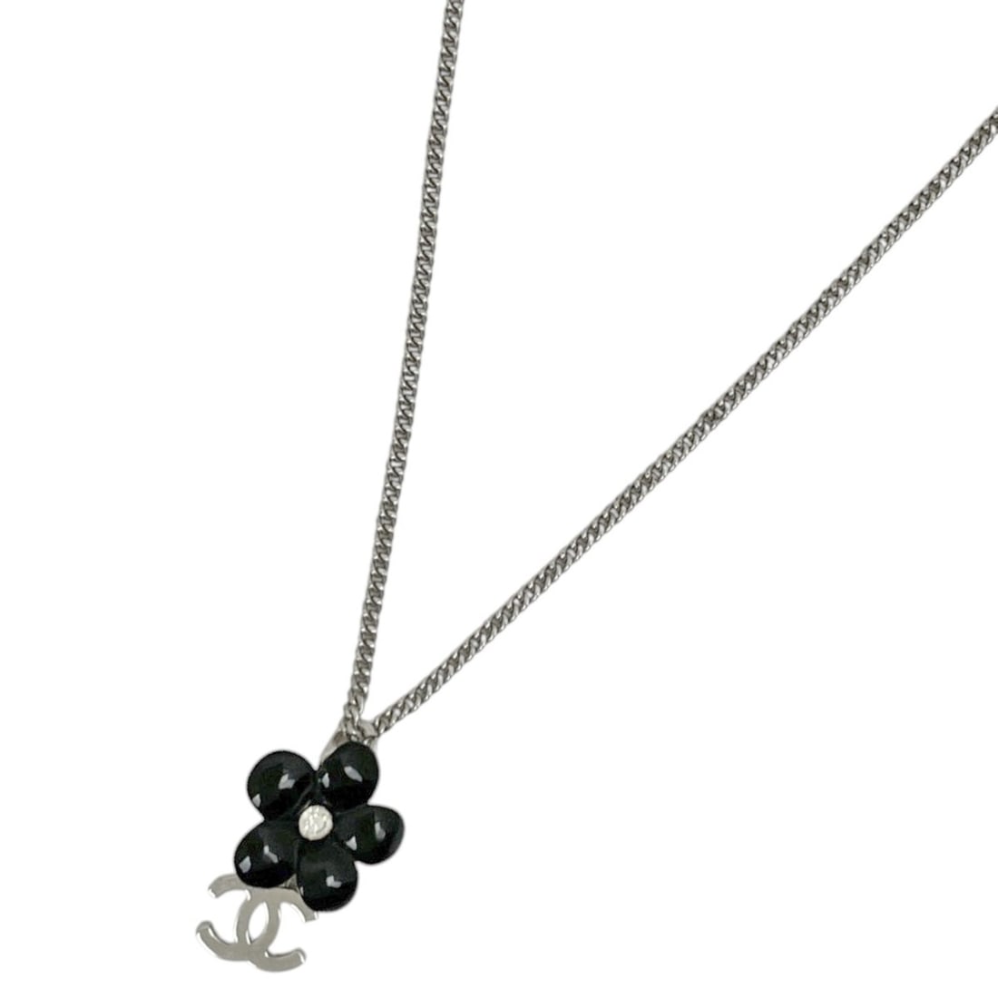 Chanel necklace, Coco Mark flower design, silver plated, silver, women's.: --- Catalog ---Category: SizePendant Size: 14mm x 23mm / 0.55'' x 0.9''Neck Circumference: 43 cm / 16.92''Category: DesignColor: SilverGender: WomenNecklace Type: NecklaceCategory: GeneralBrand: Chane
