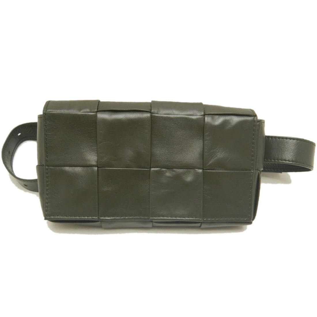 BOTTEGA VENETA Cassette Maxi Intrecciato Waist Bag/Body Bag, Leather, Khaki, Women's, 254155: --- Catalog ---Category: SizeSize (HxWxD): 10cm x 18cm x 5cm / 3.93'' x 7.08'' x 1.96''Category: DesignType: Fanny packColor: KhakiGender: WomenMaterial: Leather Category: GeneralBrand: Bottega Veneta