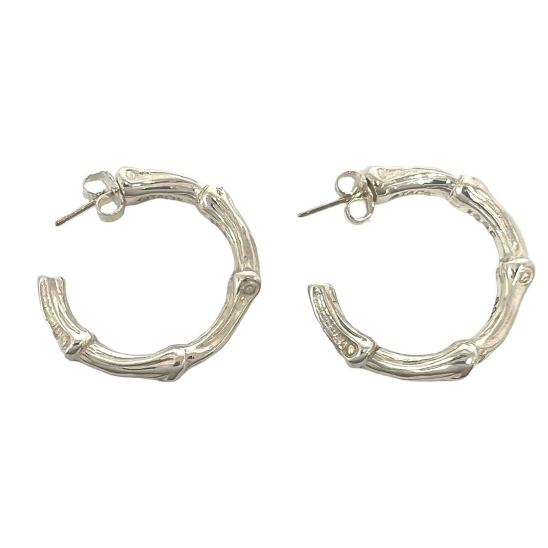 TIFFANY&Co. Tiffany Vintage Bamboo Earrings, Sterling Silver 925, Accessory, Item Number 24963: --- Catalog ---Category: SizeSize (HxWxD): 27.00mm x 27.00mm / 1.06'' x 1.06''Category: DesignType: Stud earringsColor: SilverGender: WomenMaterial: Silver 925Category: GeneralBrand: Tiffany--- Item L