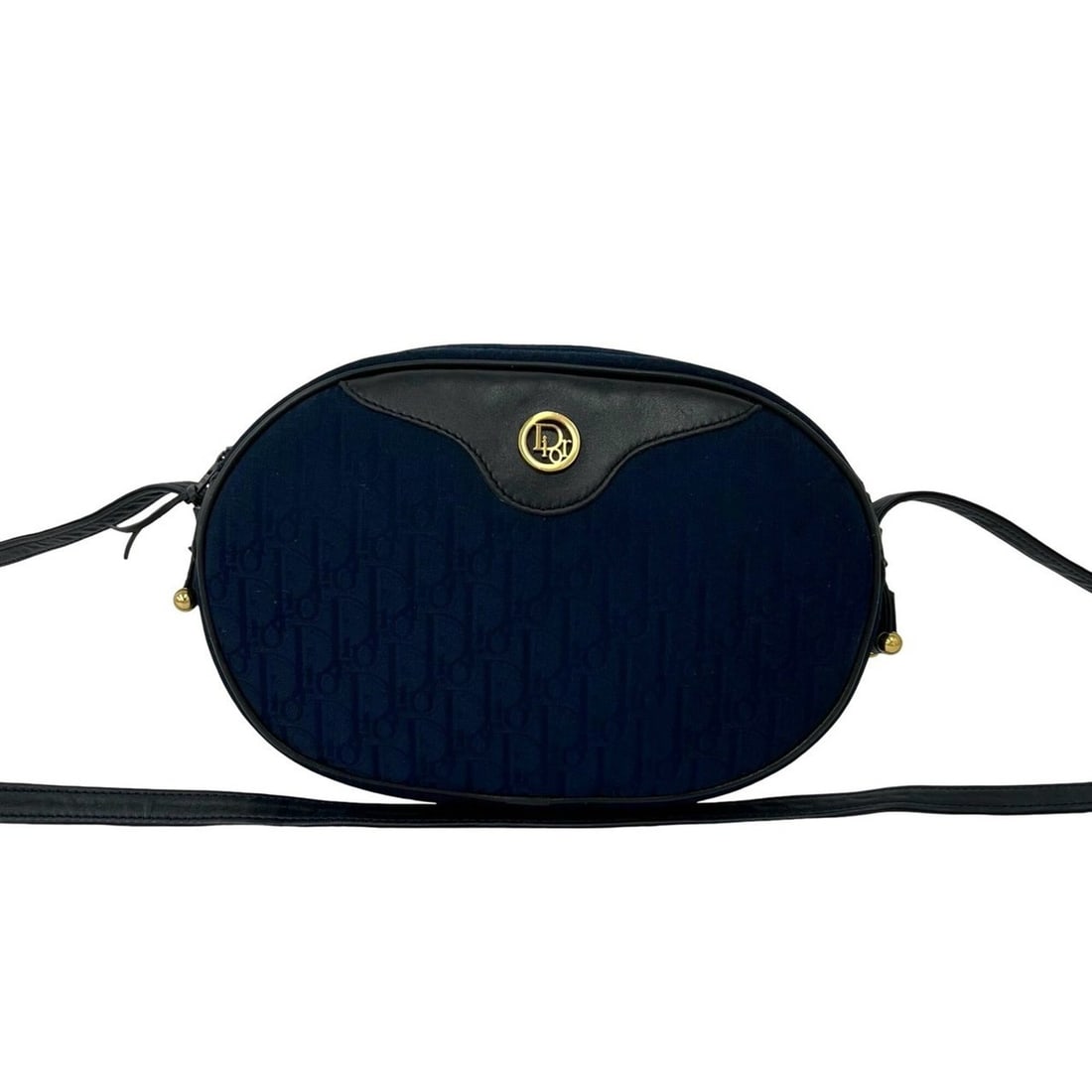 Christian Dior Vintage Logo Hardware Trotter Canvas Leather Shoulder Bag Pouch Navy 31683: --- Catalog ---Category: SizeSize (HxWxD): 14cm x 21.5cm x 3.5cm / 5.51'' x 8.46'' x 1.37''Category: DesignType: Pochette, Shoulder bagColor: NavyGender: WomenMaterial: Canvas , Leather Category: Gene