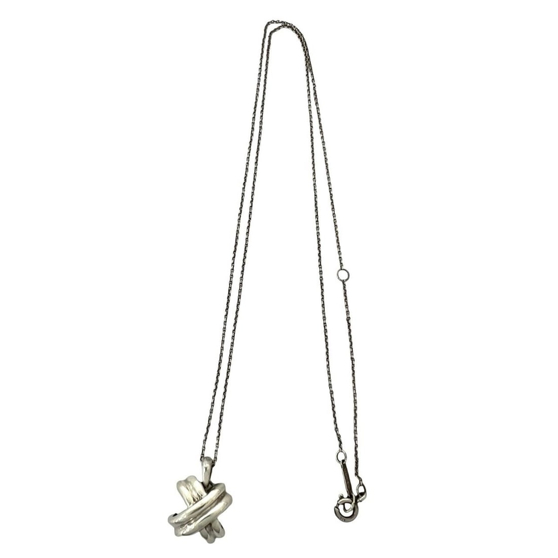 TIFFANY&Co. Tiffany Vintage Signature Cross Necklace, Sterling Silver 925 Pendant, Accessory, 32365: --- Catalog ---Category: SizePendant Size: 14mm x 14mm / 0.55'' x 0.55''Neck Circumference: 52 cm / 20.47''Category: DesignColor: SilverGender: WomenMaterial: Silver 925Pendant Type: PendantNecklace T