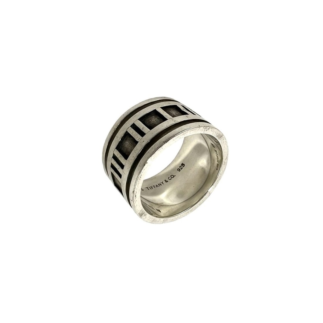 TIFFANY&Co. Tiffany Vintage Atlas Wide Ring, Sterling Silver 925, Accessory, Silver, 44482: --- Catalog ---Category: SizeJP Size: 11US Size: 6Category: DesignType: Band ringColor: SilverGender: WomenMaterial: Silver 925Category: GeneralBrand: Tiffany--- Item List ---Section: ConditionRanking