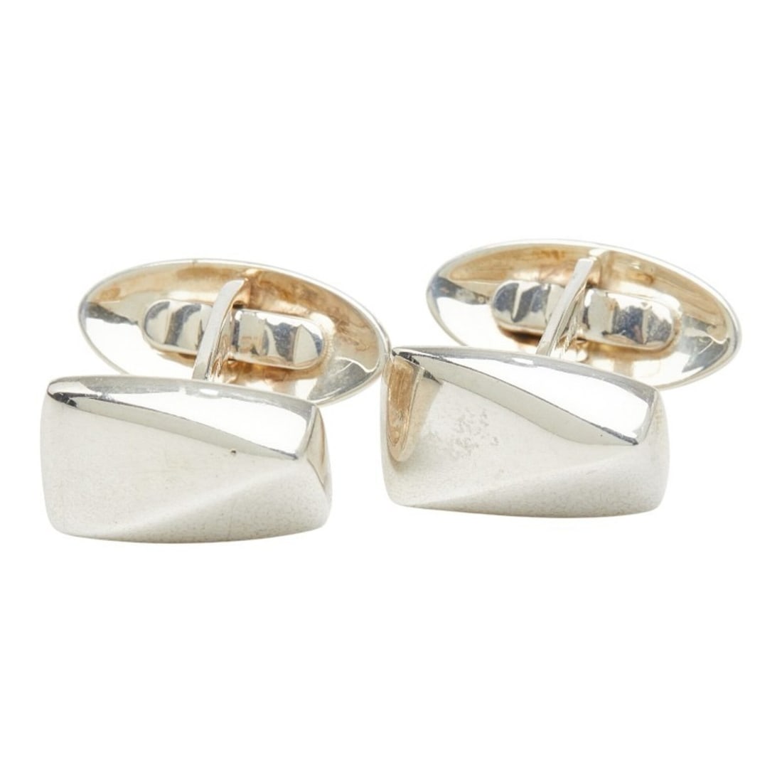 Tiffany & Co. Cufflinks, SV925 Silver, Women's.: --- Catalog ---Category: SizeSize (HxWxD): 11.70mm x 16.00mm / 0.46'' x 0.63''Category: DesignType: CufflinksGender: WomenMaterial: Silver 925Category: GeneralBrand: Tiffany--- Item List ---Section: C