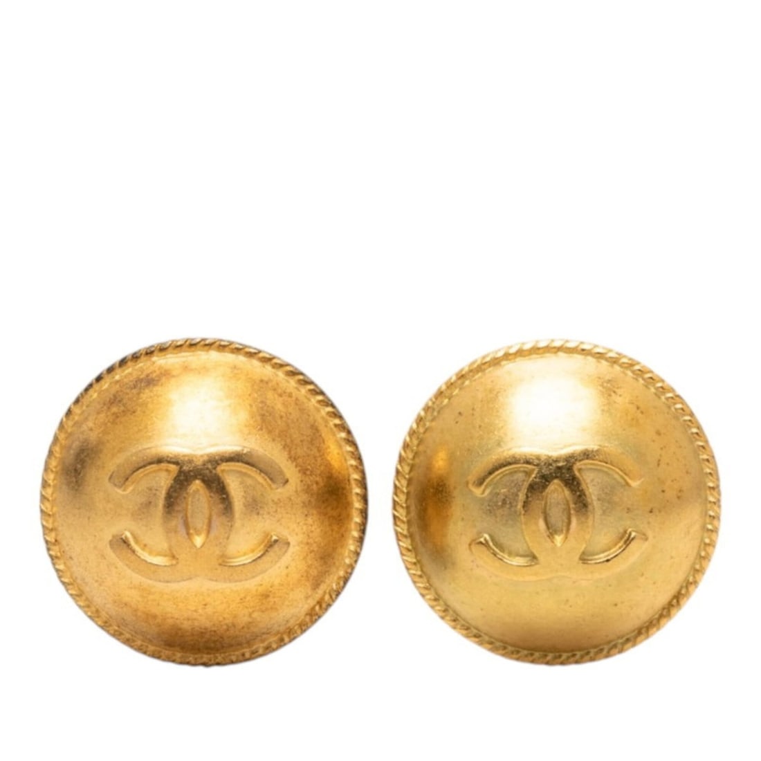 Chanel Coco Mark Vintage Earrings 94A Gold Plated Women's CHANEL: --- Catalog ---Category: SizeSize (HxWxD): 23.00mm x 22.80mm / 0.91'' x 0.90''Category: DesignType: Clip earringsColor: GoldGender: WomenMaterial: Gold platingCategory: GeneralBrand: Chanel--- Item Li