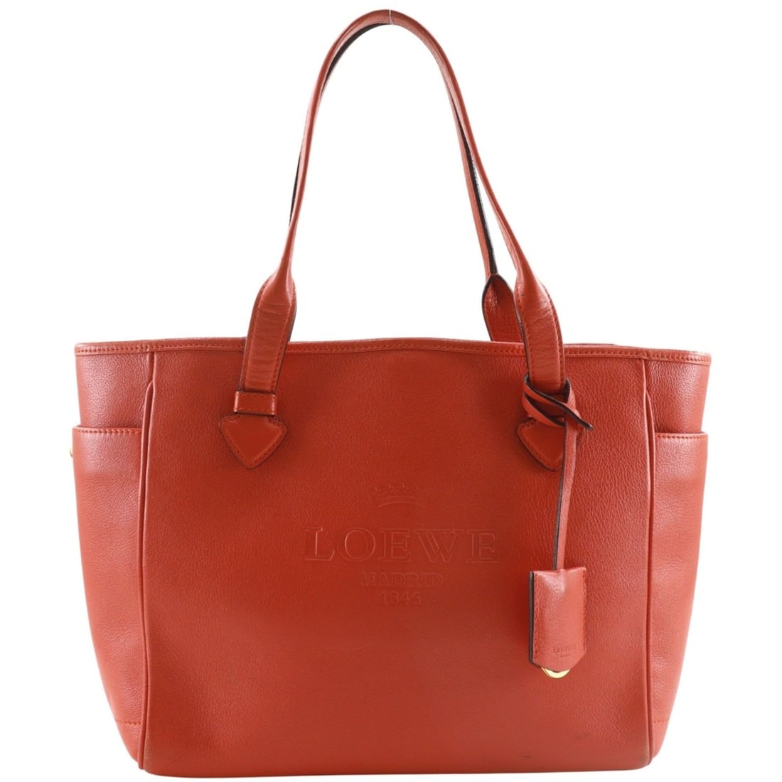 Loewe Heritage Tote Bag, Leather, Red, A4 Size, Women's: --- Catalog ---Category: SizeWeight: 640g / 1.41lb.Handle Drop: 19.00cm / 7.48''Size (HxWxD): 24cm x 29cm x 13cm / 9.44'' x 11.41'' x 5.11''Category: DesignType: Tote bagColor: Red colorGender: WomenM