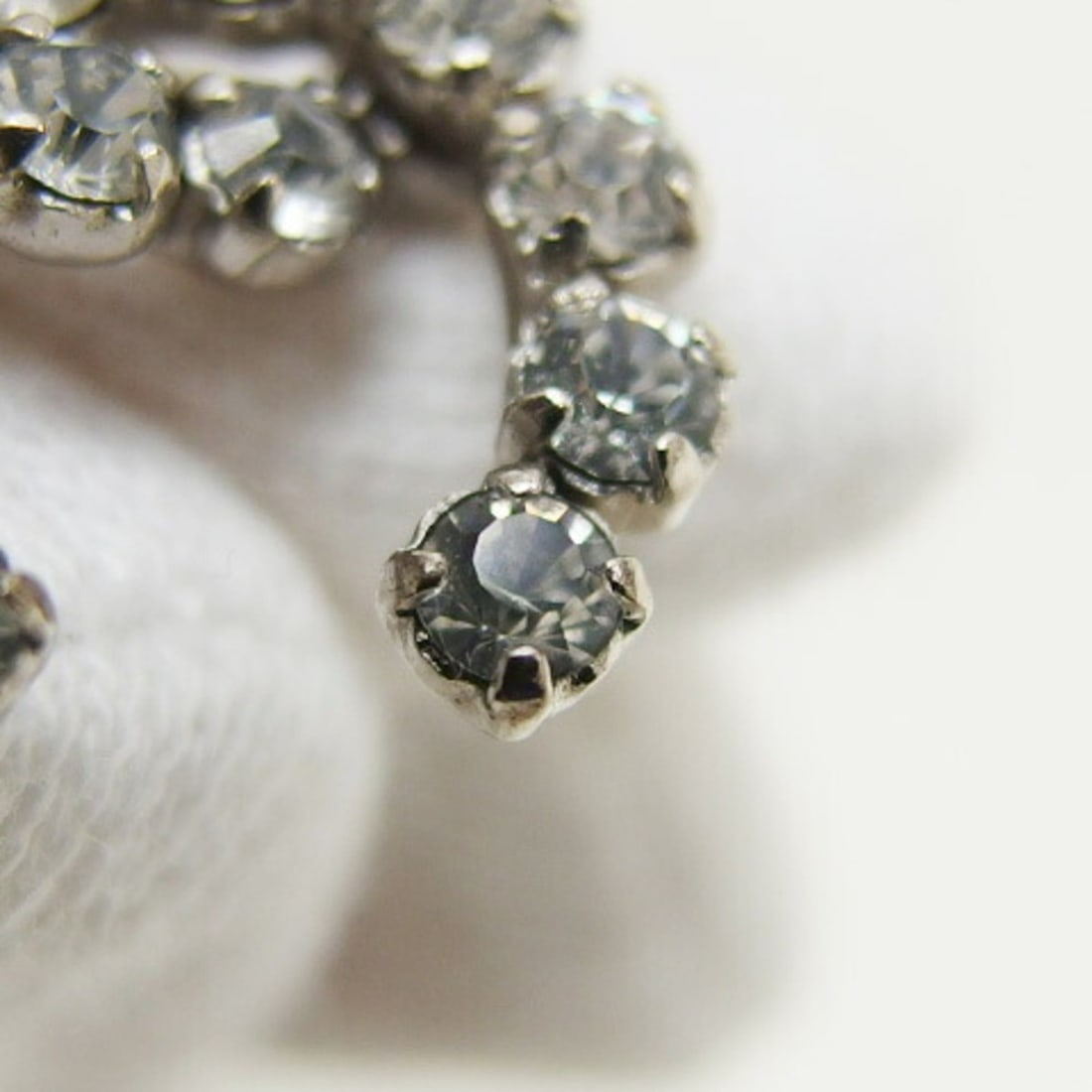 Chanel 00A Coco Mark Rhinestone Earrings - 9
