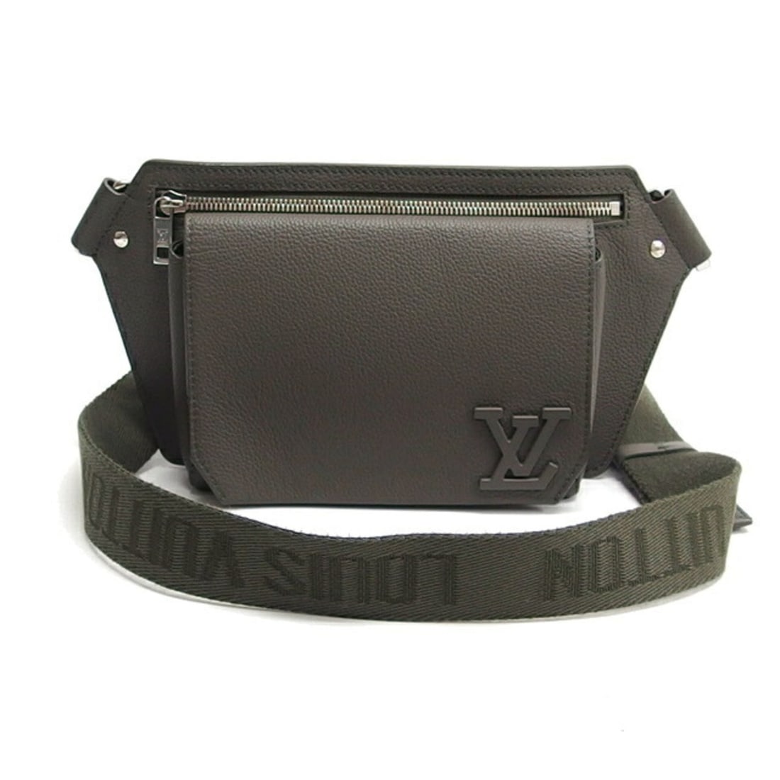 Louis Vuitton LV Aerogram Takeoff Sling Shoulder Bag M21364: --- Catalog ---Category: SizeWeight: 500g / 1.1lb.Size (HxWxD): 16cm x 30cm x 4cm / 6.29'' x 11.81'' x 1.57''Strap Length: 140cm / 55.11''Category: DesignType: Shoulder bag, Sling bagColor: Moss