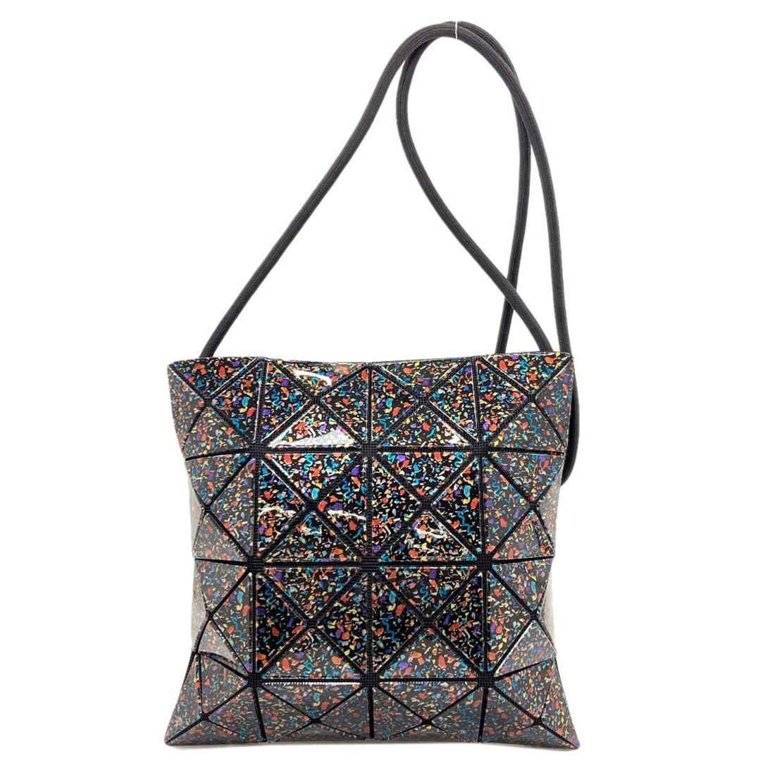 Issey Miyake Bao all-over print shoulder bag, PVC, women's, ISSEY MIYAKE INC.: --- Catalog ---Category: SizeSize (HxWxD): 22.5cm x 23cm x 1cm / 8.85'' x 9.05'' x 0.39''Strap Length: 120cm / 47.24''Category: DesignType: Shoulder bagColor: Multi-colorGender: WomenClosure: ZipperMa