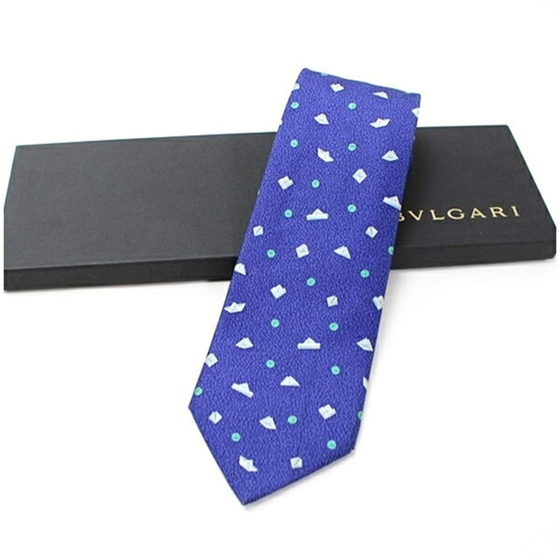 Bulgari Silk Tie, Sevenfold, BVLGARI, Men's: --- Catalog ---Category: SizeWidth: 10cm / 3.93''Category: DesignType: CravatColor: Gray, NavyGender: MenMaterial: Silk Category: GeneralBrand: Bvlgari--- Item List ---Section: ConditionRanking: Rank 