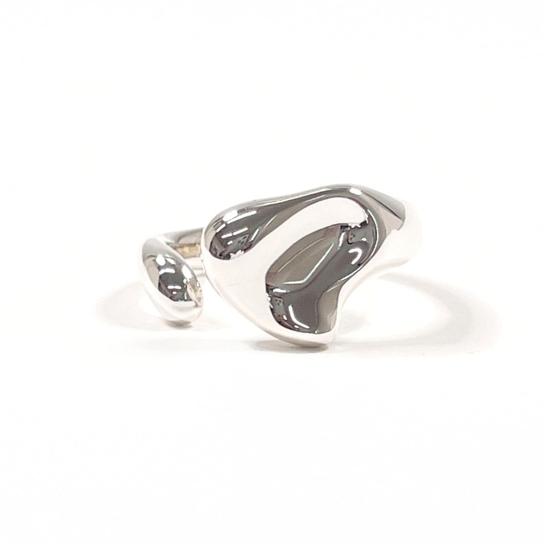 TIFFANY&Co. Tiffany Full Heart Elsa Peretti Ring, Sterling Silver 925, Size 8.5cm, Women's: --- Catalog ---Category: SizeJP Size: 8.5US Size: 4.5Category: DesignType: Band ringColor: SilverGender: WomenMaterial: Silver 925Category: GeneralBrand: TiffanyCountry of Origin: Spain--- Item List -