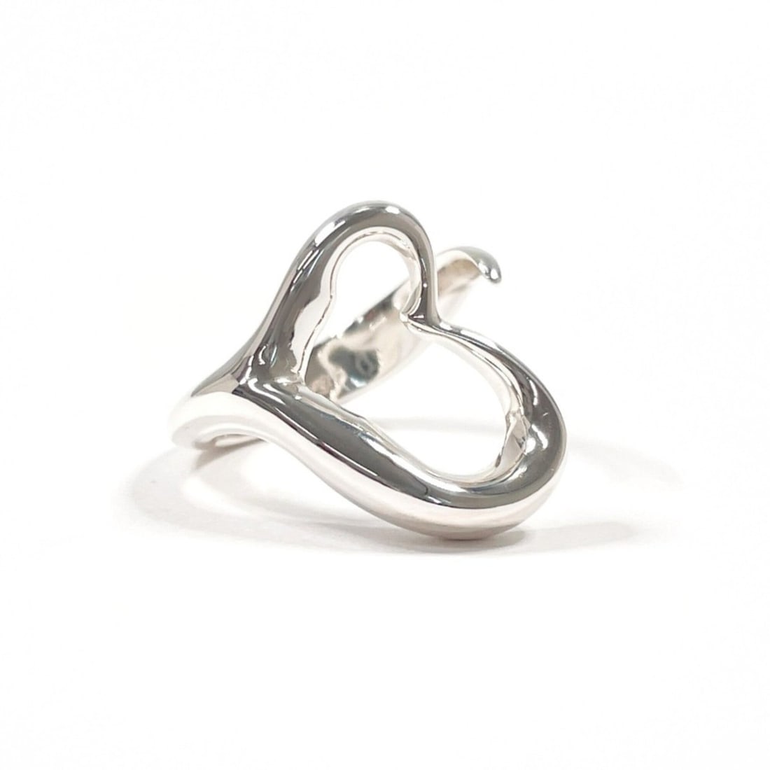 TIFFANY&Co. Tiffany Open Heart Elsa Peretti Ring, Sterling Silver 925, Size 12, Silver, Women's: --- Catalog ---Category: SizeJP Size: 12US Size: 6.5Category: DesignType: Band ringColor: SilverGender: WomenMaterial: Silver 925Category: GeneralBrand: Tiffany--- Item List ---Section: ConditionRanki
