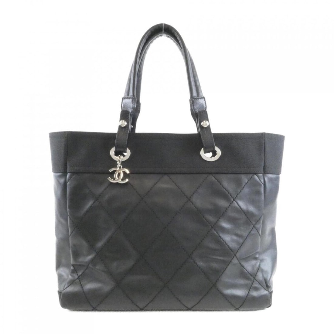 Chanel Paris Biarritz Line 34209 Handbag: --- Catalog ---Category: SizeSize (HxWxD): 29cm x 35cm x 15cm / 11.41'' x 13.77'' x 5.9''Category: DesignType: HandbagColor: BlackGender: WomenMaterial: Canvas Category: GeneralMPN: 34209Brand: