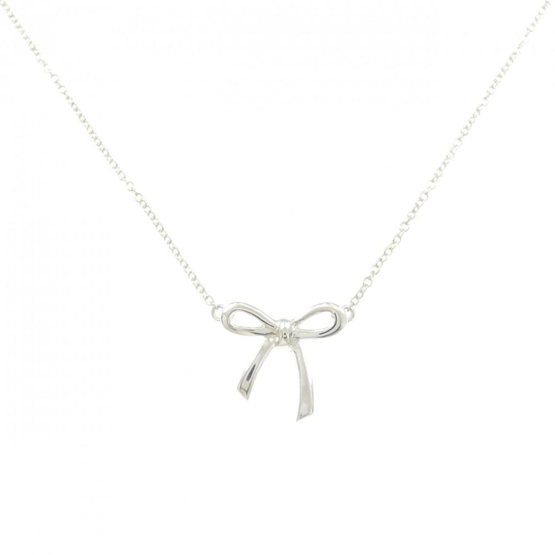 Tiffany Bow Necklace: --- Catalog ---Category: SizePendant Size: 13.9mm x 14.8mm / 0.54'' x 0.58''Neck Circumference: 41 cm / 16.14''Category: DesignGender: WomenMaterial: Silver 925Pendant Type: PendantNecklace Type: Neck