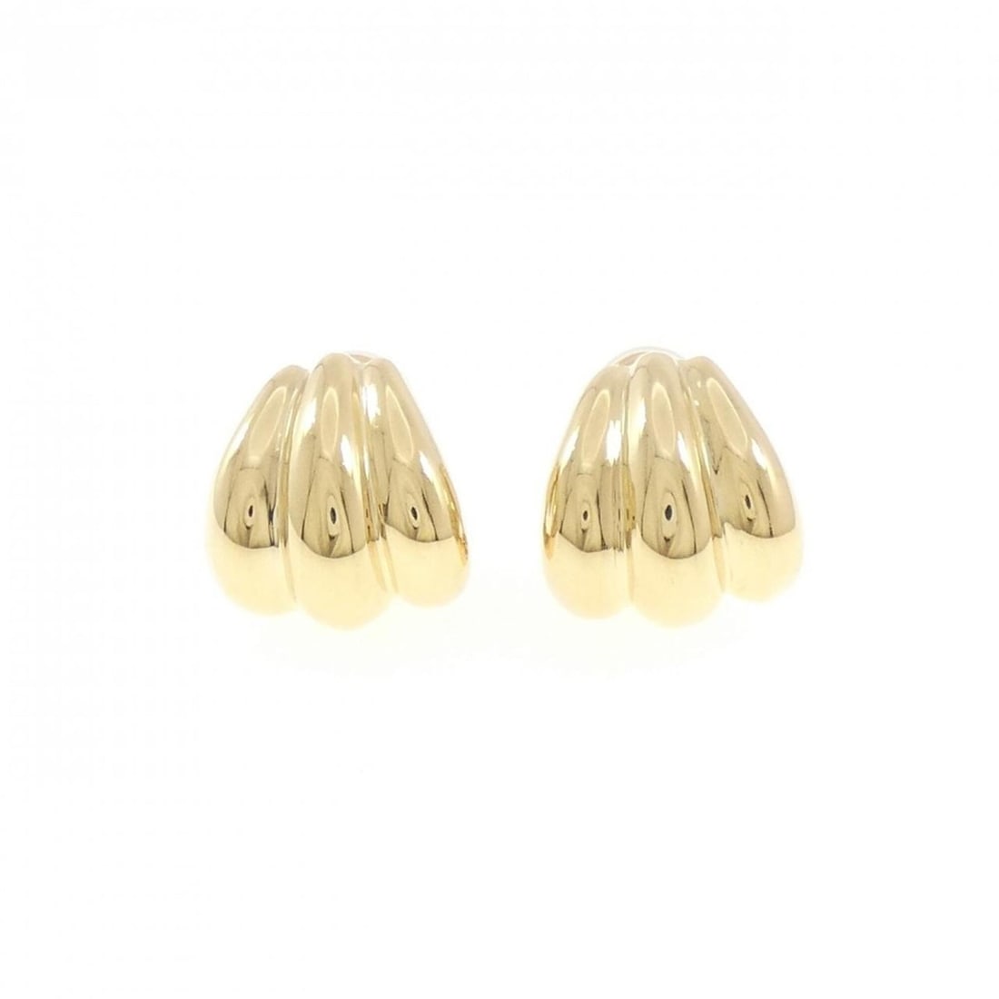 Tiffany & Co. 750YG Earrings: --- Catalog ---Category: SizeSize (HxWxD): 15.90mm x 15.00mm / 0.63'' x 0.59''Category: DesignType: Clip earringsGender: WomenMaterial: Yellow gold (18K)Category: GeneralBrand: Tiffany--- Item List --