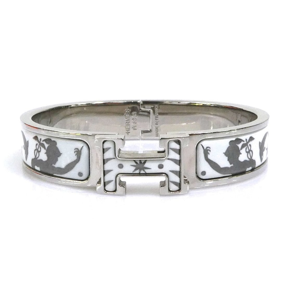 Hermes HERMES Bangle Bracelet Click H Metal Enamel White Silver Women's 56758k: --- Catalog ---Category: SizeLength: 15cm / 5.9''Category: DesignType: BangleColor: Silver, WhiteGender: WomenMaterial: Enamel, MetalCategory: GeneralBrand: Hermes--- Item List ---Section: