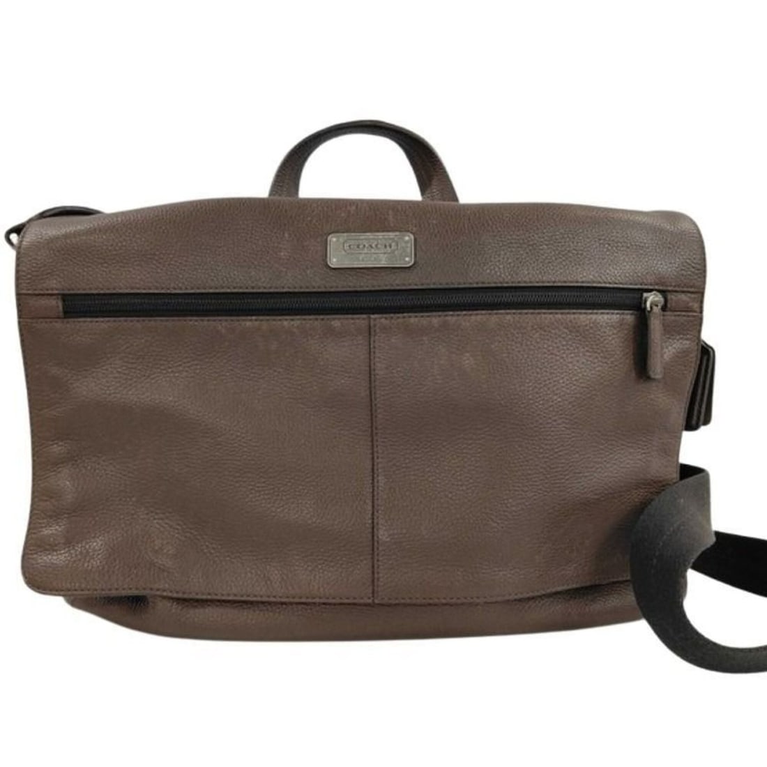 COACH Transatlantic F70367 Brown Leather Men's Handbag/Shoulder Bag: --- Catalog ---Category: SizeSize (HxWxD): 25cm x 28cm x 7.5cm / 9.84'' x 11.02'' x 2.95''Category: DesignType: BriefcaseColor: BrownGender: MenClosure: FlapMaterial: Leather Category: GeneralBrand: C