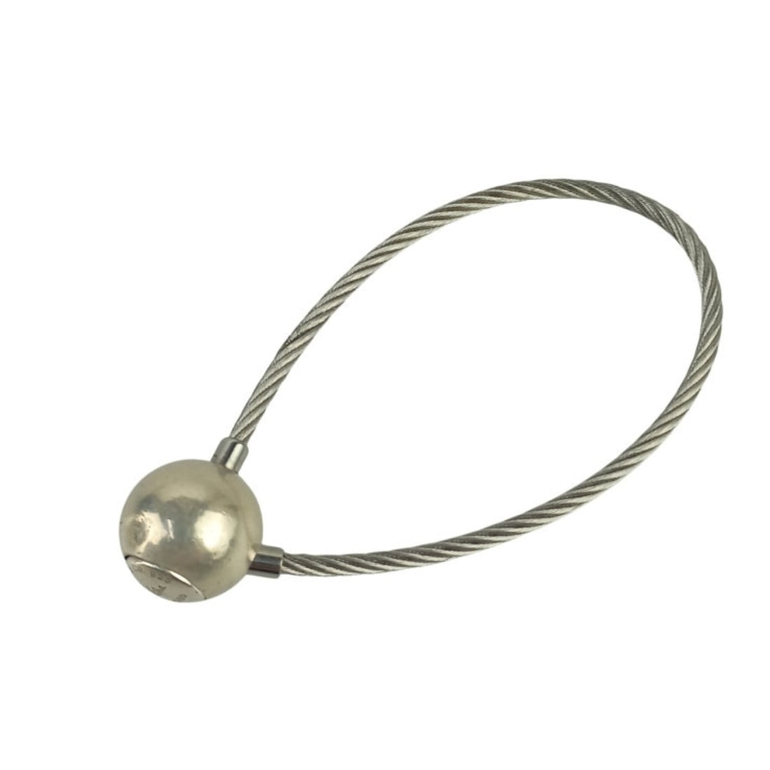 TIFFANY & Co. Paloma Picasso Hammered Twist Keyring Keychain, SV925, Men's Women's: --- Catalog ---Category: SizeWeight: 13.2g / 0.46oz.Charm Size: 16cm x 16cm / 6.30'' x 6.30''Chain/Strap Length: 17cm / 6.69''Category: DesignType: KeyringColor: SilverStyle: FashionGender: Men,Women,