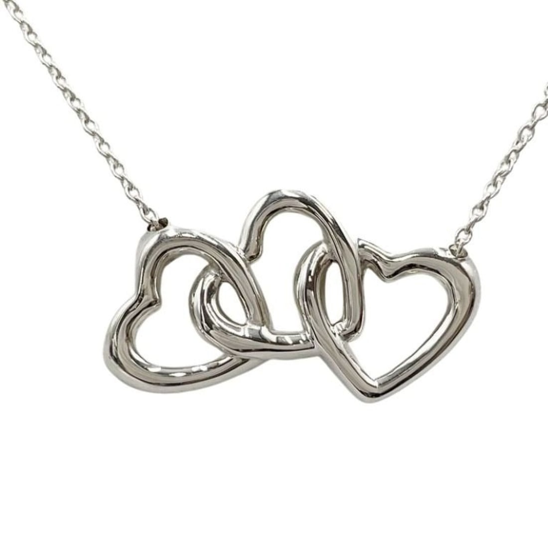 Tiffany & Co. Triple Heart Necklace, Sterling Silver 925, Women's: --- Catalog ---Category: SizePendant Size: 13mm x 22mm / 0.51'' x 0.86''Neck Circumference: 40 cm / 15.74''Category: DesignColor: SilverGender: WomenMaterial: Silver 925Pendant Type: PendantNecklace T