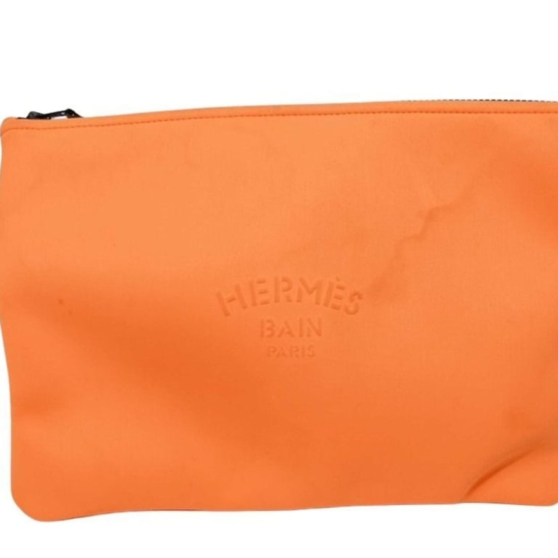 HERMES Pouch BAIN Flat Orange Canvas Men's Women's: --- Catalog ---Category: SizeSize (HxWxD): 23.5cm x 32cm / 9.25'' x 12.59''Category: DesignType: PouchColor: OrangeGender: Men,Women,UnisexMaterial: Canvas Category: GeneralBrand: HermesCountry of