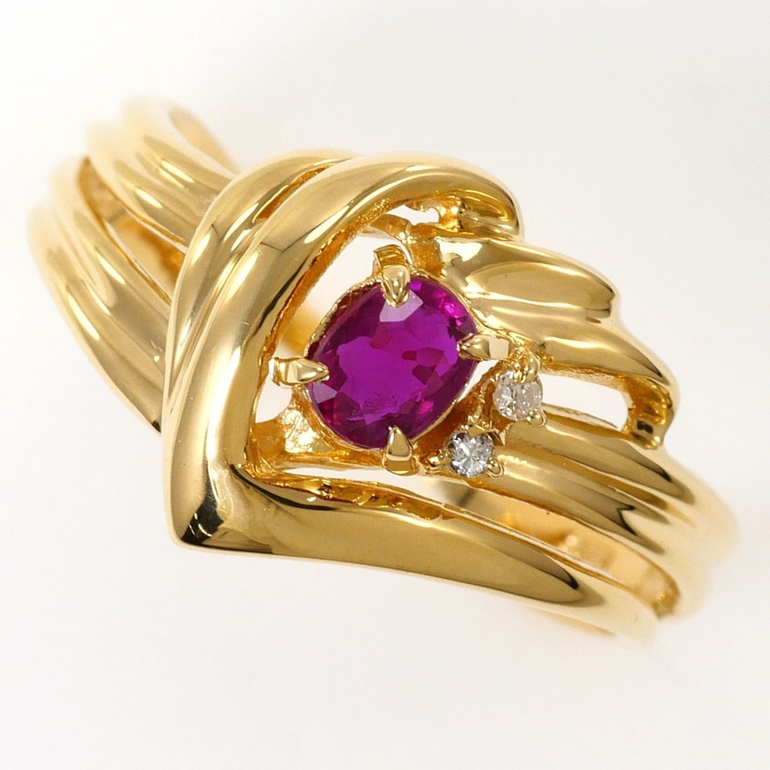 18K (18-karat) Yellow Gold Ring with 1 Ruby and Diamond (carat mark not specified). Includes card. (1 of 19)