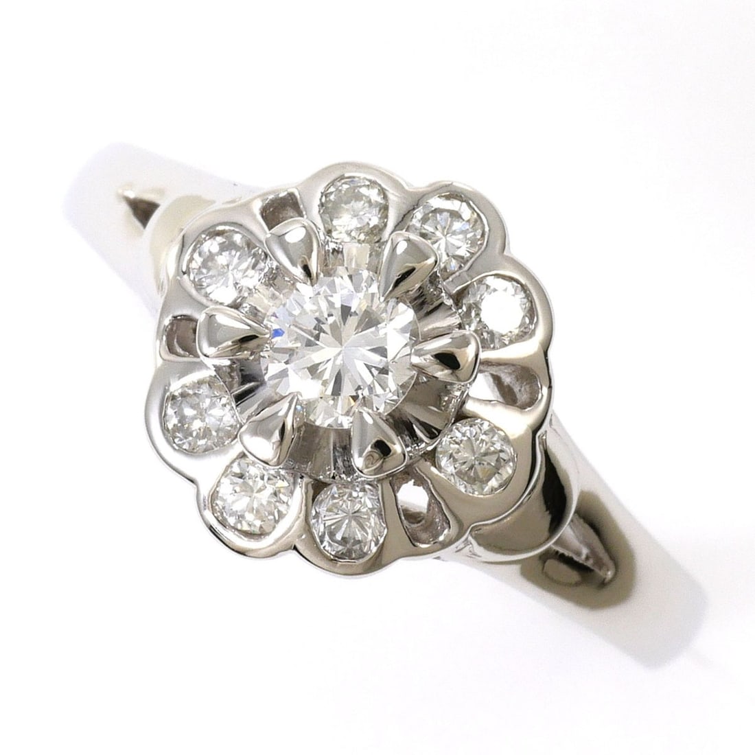 PT900 Platinum Ring, 1 Diamond (0.21ct), Total Weight 5.3g, Jewelry: --- Catalog ---Category: SizeWidth: 10mm / 0.39''Weight: 5.3g / 0.18oz.JP Size: 11US Size: 6Category: DesignType: Band ringColor: PlatinumMetal: PlatinumStone: DiamondGender: WomenMaterial: Platinum 9