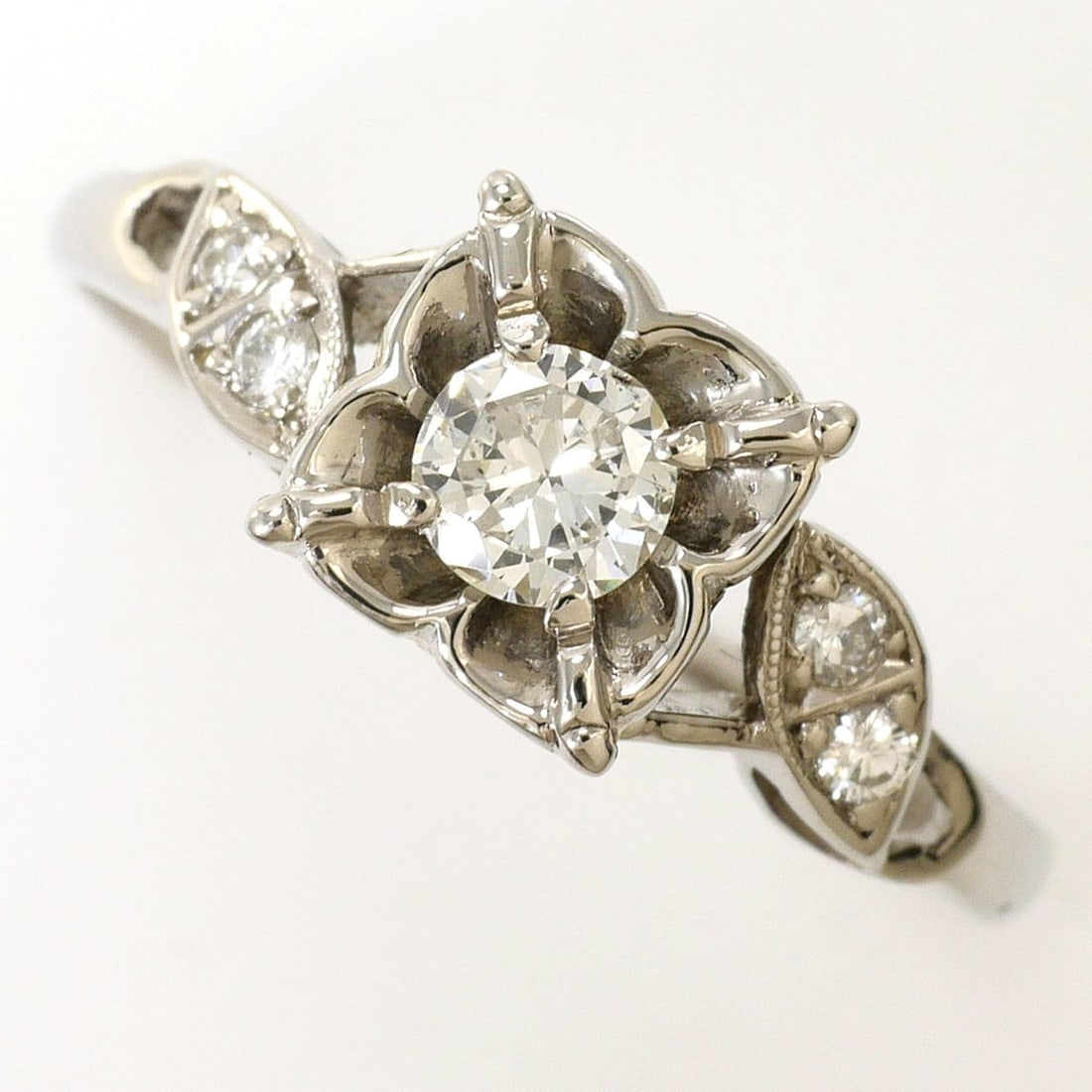 Pm850 Platinum Ring, 1 Diamond, 0.22ct, SI1 Clarity, Certificate of Authenticity, Total Weight 2.9g,: --- Catalog ---Category: SizeWidth: 7mm / 0.28''Weight: 2.9g / 0.1oz.JP Size: 12US Size: 6.5Category: DesignType: Band ringColor: PlatinumMetal: PlatinumStone: DiamondGender: WomenMaterial: Platinum 8