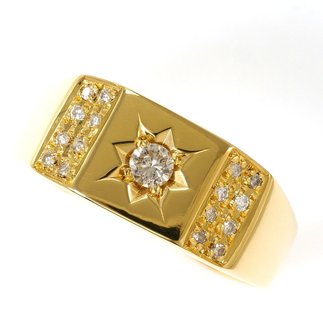 18K (18-karat) Yellow Gold Ring with 0.20ct Diamond, Total Weight 4.1g, Jewelry: --- Catalog ---Category: SizeWidth: 8mm / 0.31''Weight: 4.1g / 0.14oz.JP Size: 19US Size: 9.5Category: DesignType: Band ringColor: Yellow goldMetal: GoldStone: DiamondGender: MenMaterial: Yellow gold 