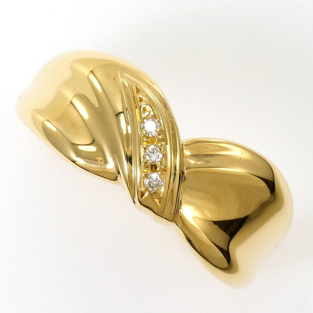 18K (18-karat) Yellow Gold Ring with 0.03ct Diamond, Total Weight 5.4g, Jewelry: --- Catalog ---Category: SizeWidth: 8mm / 0.31''Weight: 5.4g / 0.19oz.JP Size: 16US Size: 8Category: DesignType: Band ringColor: Yellow goldMetal: GoldStone: DiamondGender: WomenMaterial: Yellow gold 
