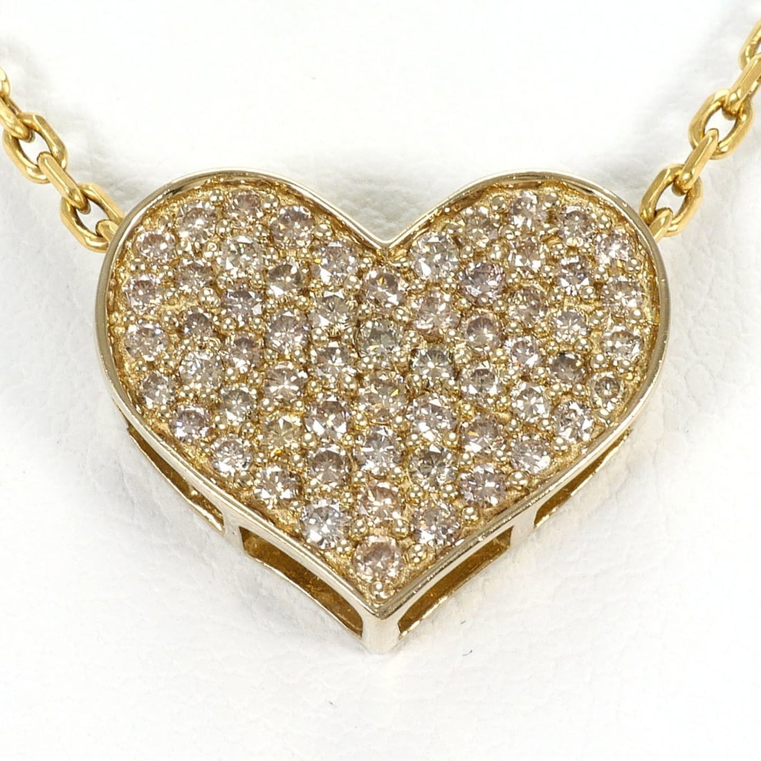 18K (18-karat) Yellow Gold Necklace with Brown Diamond (0.50ct), Card Holder, Total Weight 5.8g,: --- Catalog ---Category: SizeWeight: 5.8g / 0.2oz.Pendant Size: 13mm x 16mm / 0.51'' x 0.62''Neck Circumference: 43 cm / 16.92''Category: DesignColor: Brown, Yellow goldMetal: GoldStone: DiamondGender