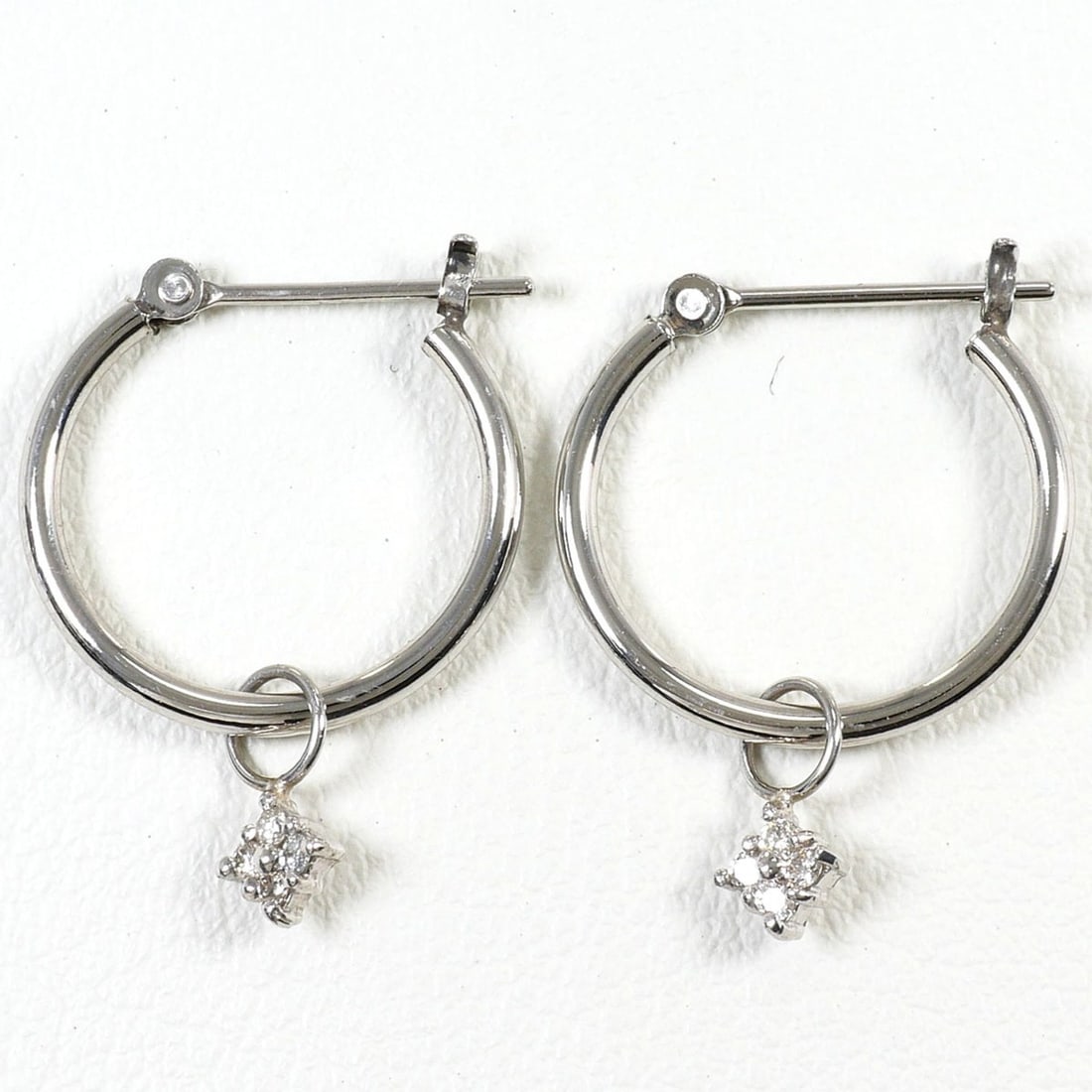PT900 Platinum Earrings with Diamonds (No carat markings), Total Weight 1.3g, Jewelry (1 of 14)