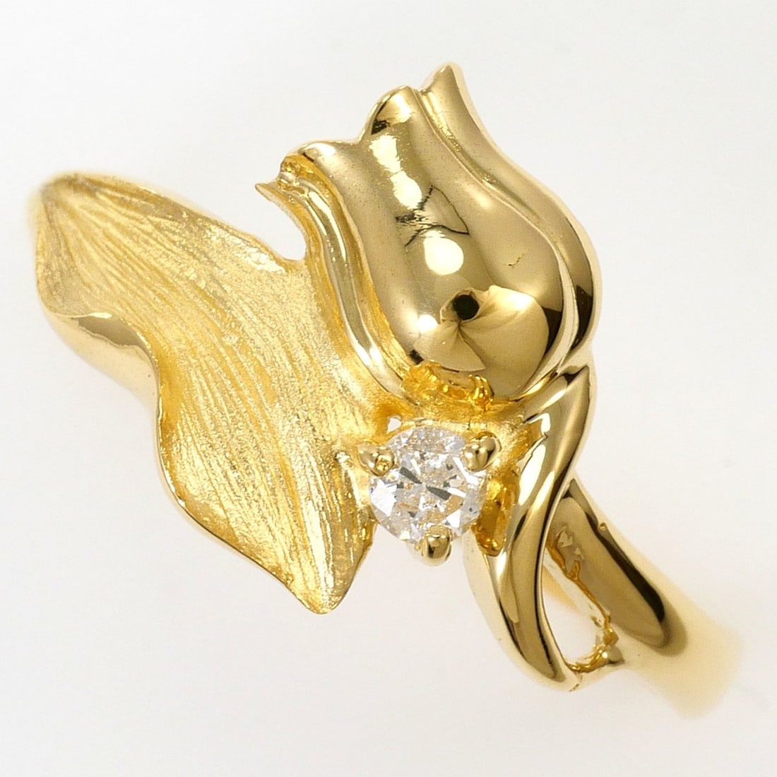 18K (18-karat) Yellow Gold Ring, 1 Diamond, 0.06ct, Total Weight 2.7g, Jewelry: --- Catalog ---Category: SizeWidth: 11mm / 0.43''Weight: 2.7g / 0.09oz.JP Size: 12US Size: 6.5Category: DesignType: Band ringColor: Yellow goldMetal: GoldStone: DiamondGender: WomenMaterial: Yellow go