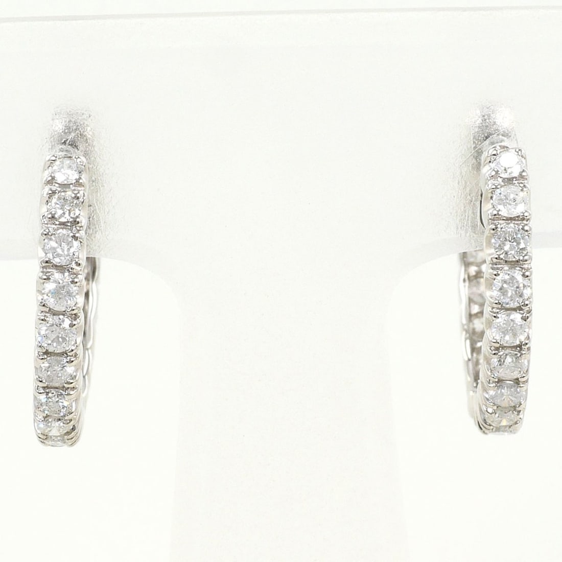 PT900 Platinum Earrings with 0.50ct Diamonds, Total Weight 4.3g, Jewelry: --- Catalog ---Category: SizeWeight: 4.3g / 0.15oz.Category: DesignType: Hoop earringsColor: PlatinumMetal: PlatinumStone: DiamondGender: WomenMaterial: Platinum 900Weight (ct.): 0.50Category: General