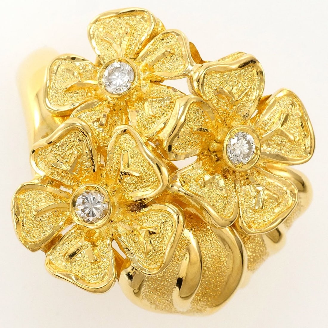 18K (18-karat) Yellow Gold Ring with 1 Diamond (carat mark not specified), Total Weight 8.4g,: --- Catalog ---Category: SizeWidth: 21mm / 0.83''Weight: 8.4g / 0.29oz.JP Size: 11.5US Size: 6Category: DesignType: Band ringColor: Yellow goldMetal: GoldStone: DiamondGender: WomenMaterial: Yellow go