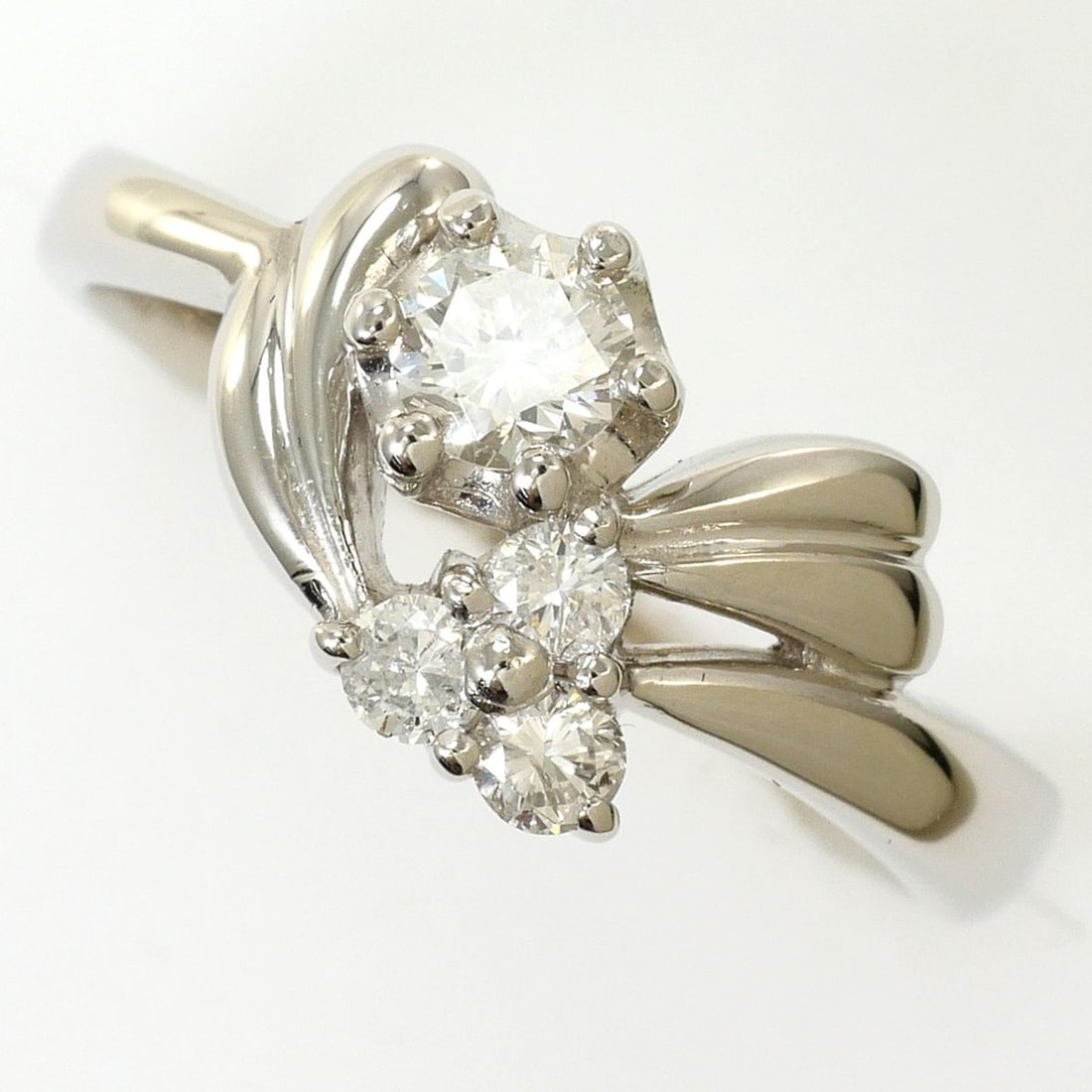PT900 Platinum Ring with 0.30ct Diamond (SI2 clarity), Certified, Total Weight 4.2g, Jewelry (1 of 20)
