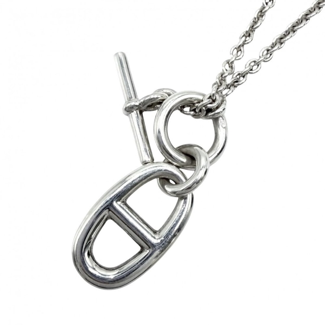Hermes Chaine d'Ancre Amulet Necklace for Women, Pendant Jewelry, Sterling Silver 925, Approx. 9.21g: --- Catalog ---Category: SizePendant Size: 30mm x 11mm / 1.18'' x 0.43''Neck Circumference: 39 cm / 15.35''Category: DesignGender: WomenMaterial: Silver 925Pendant Type: AmuletNecklace Type: NecklaceC