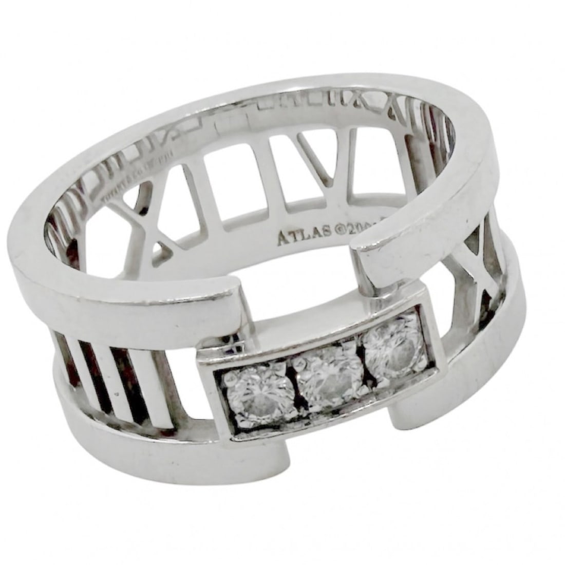 Tiffany & Co. Atlas Open Ring for Women, Jewelry Accessory, Au750 18K White Gold, Diamond, Approx.: --- Catalog ---Category: SizeWidth: 8mm / 0.31''Weight: 7.5g / 0.26oz.JP Size: 12.5US Size: 6.5Inner Diameter: 17.00mm / 0.67''Category: DesignType: Band ringMetal: White GoldStone: DiamondGender: Wom