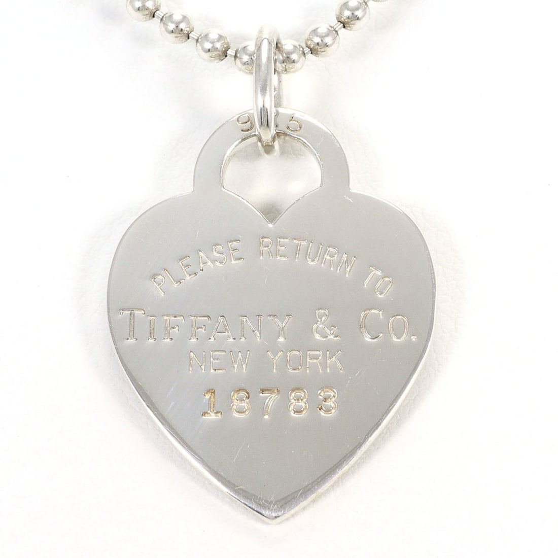 Tiffany & Co. Heart Tag Silver Necklace, Total Weight 24.8g, 87cm, Jewelry: --- Catalog ---Category: SizePendant Size: 36mm x 23mm / 1.41'' x 0.9''Neck Circumference: 87 cm / 34.25''Category: DesignGender: WomenMaterial: Silver 925Necklace Type: NecklaceCategory: GeneralBrand