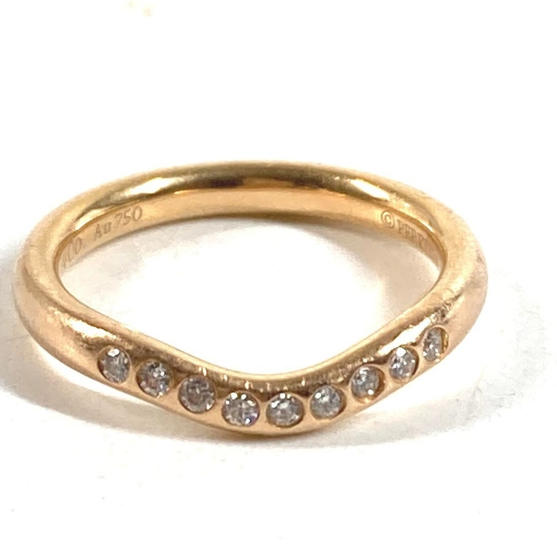 TIFFANY&Co. Tiffany & Co. 18K White Gold Curved Band Ring with 9 Diamonds - Au750 Pink Women's: --- Catalog ---Category: SizeJP Size: 3US Size: 2.5Category: DesignType: Band ringColor: Pink goldStone: DiamondGender: WomenMaterial: Pink gold (18K)Category: GeneralBrand: Tiffany--- Item List ---Se