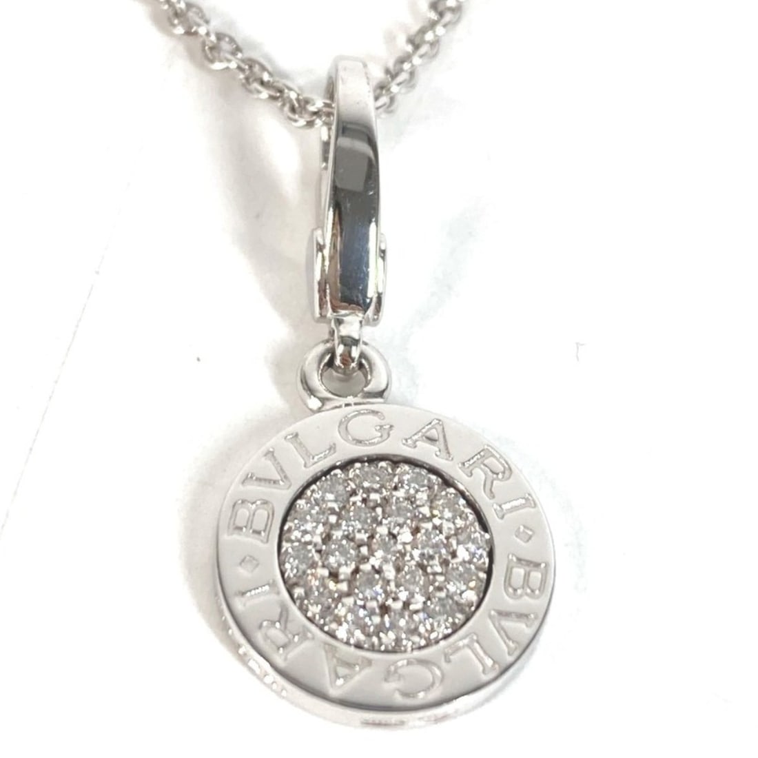 BVLGARI Bulgari 18K Gold WG Logo Diamond Necklace WG750 Silver Jewelry for Men and Women: --- Catalog ---Category: SizeNeck Circumference: 40 cm / 15.74''Category: DesignColor: SilverStone: DiamondGender: Men,WomenMaterial: White gold (18K)Necklace Type: NecklaceCategory: GeneralBrand: Bvl