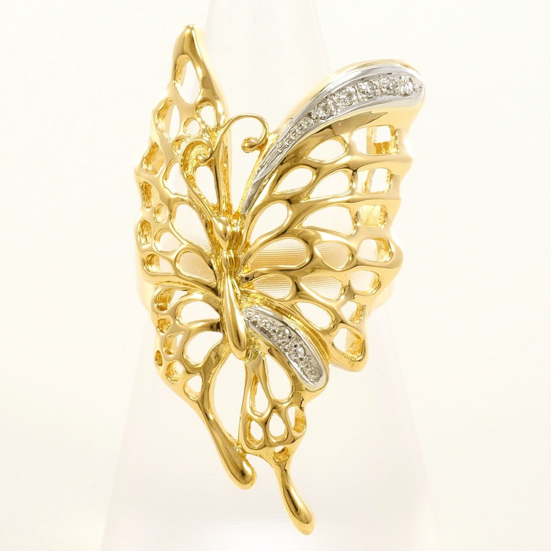 PT900 Platinum 18K YG Yellow Gold Ring with 0.05 ct Diamond, Total Weight 7.0g, Jewelry: --- Catalog ---Category: SizeWidth: 35mm / 1.38''Weight: 7g / 0.24oz.JP Size: 11.5US Size: 6Category: DesignType: Band ringColor: Platinum, Yellow goldMetal: Gold, PlatinumStone: DiamondGender: WomenM