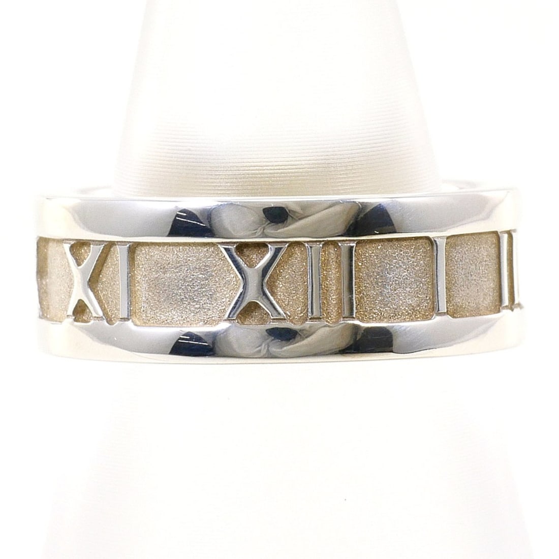 Tiffany & Co. Atlas Silver Ring (Total Weight: 5.4g) - Jewelry: --- Catalog ---Category: SizeJP Size: 7.5US Size: 4Category: DesignType: Band ringGender: WomenMaterial: Silver 925Category: GeneralBrand: Tiffany--- Item List ---Section: ConditionRanking: Rank SA Us