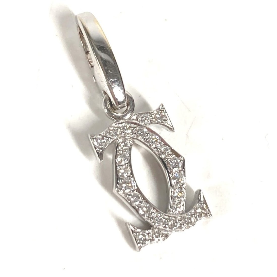 CARTIER Cartier Diamond 18K Gold 2C Charm 750 Accessory Jewelry Necklace Pendant Top WG750 Women's: --- Catalog ---Category: SizeWeight: 2g / 0.07oz.Pendant Size: 25mm / 0.98''Category: DesignColor: SilverStone: DiamondGender: WomenMaterial: White gold (18K)Pendant Type: PendantNecklace Type: Pendan