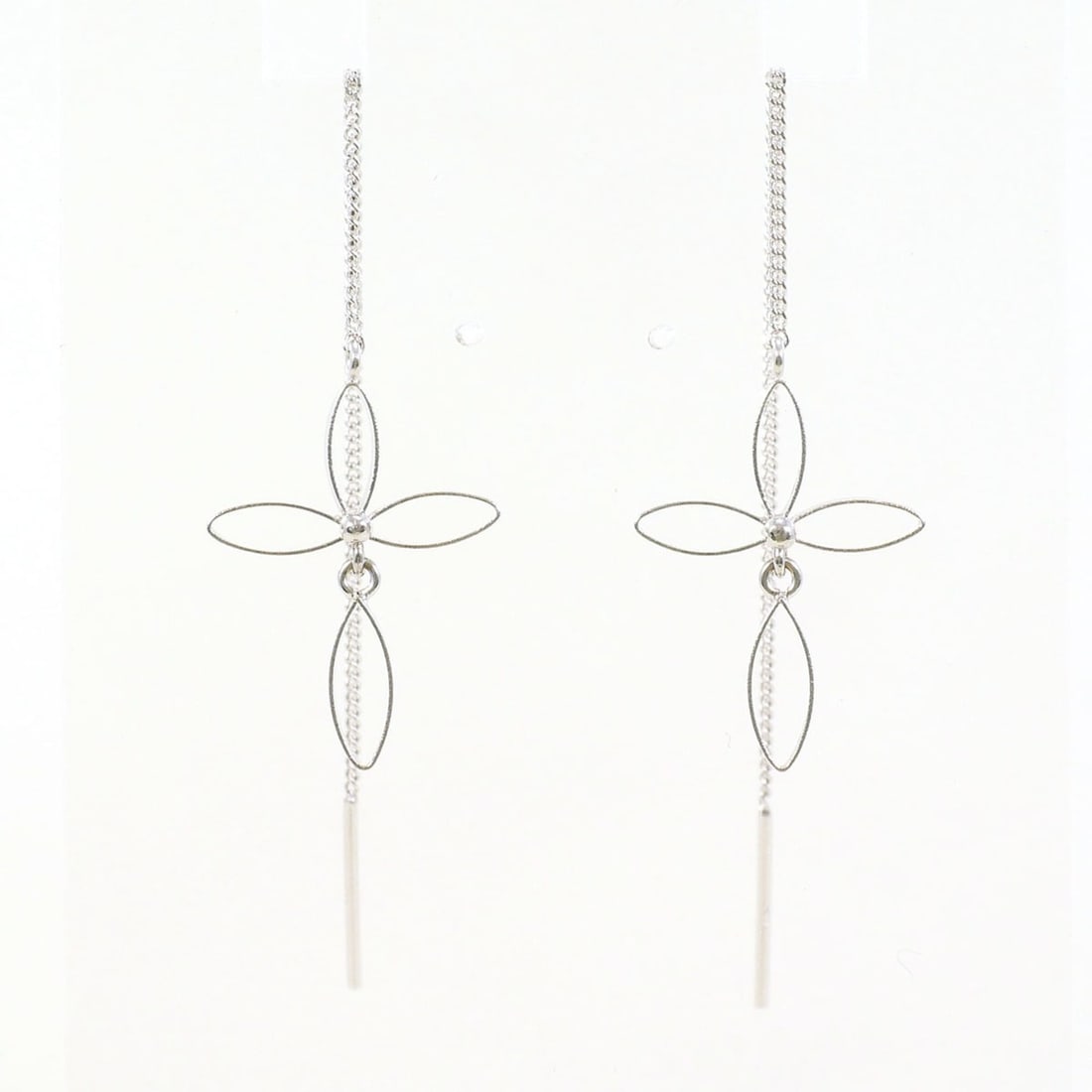 K14 14K WG White Gold Earrings, Total Weight 0.8g, Like New Jewelry: --- Catalog ---Category: SizeWeight: 0.8g / 0.02oz.Category: DesignType: Chain earringsColor: White goldMetal: White GoldGender: WomenMaterial: White gold (14K)Metal Purity: 14KCategory: GeneralBrand: