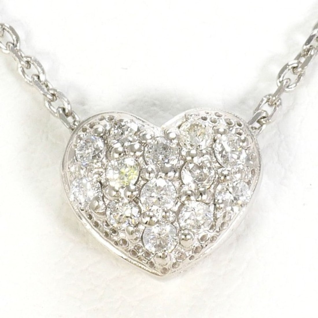 PT900 Platinum PT850 Necklace with 0.13ct Diamond, Total Weight Approx. 2.5g, 40cm, Jewelry, Used,: --- Catalog ---Category: SizeWeight: 2.5g / 0.08oz.Neck Circumference: 40 cm / 15.74''Category: DesignColor: PlatinumMetal: PlatinumStone: DiamondGender: WomenMaterial: Platinum 850, Platinum 900Weigh