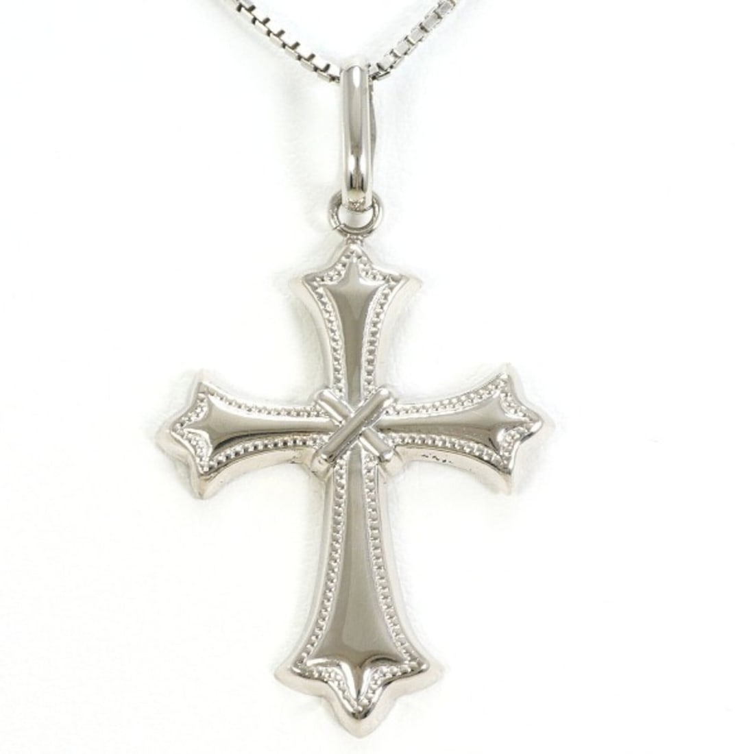 PT850 Platinum Necklace, Total Weight Approx. 6.0g, 40cm, Jewelry, Used, Like New Condition: --- Catalog ---Category: SizeWeight: 6g / 0.21oz.Pendant Size: 37mm x 21mm / 1.45'' x 0.82''Neck Circumference: 40 cm / 15.74''Category: DesignColor: PlatinumMetal: PlatinumGender: WomenMaterial: Plat