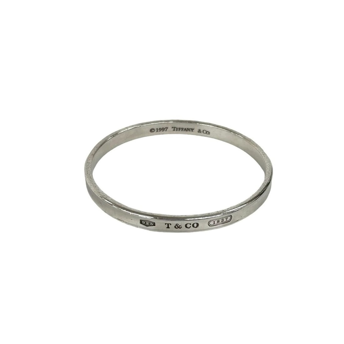 TIFFANY&Co. Tiffany Vintage Narrow Bangle, Sterling Silver 925 Bracelet, Accessory, Jewelry, 50019: --- Catalog ---Category: SizeLength: 19cm / 7.48''Category: DesignType: BangleColor: SilverGender: WomenMaterial: Silver 925Category: GeneralBrand: Tiffany--- Item List ---Section: ConditionRanking: R