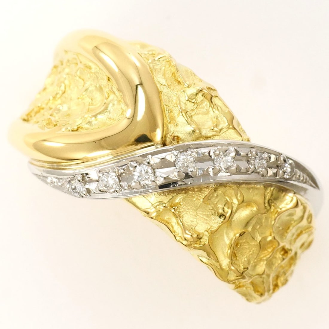 PT900 Platinum 18K Yellow Gold Ring with 0.09ct Diamond, Total Weight 7.6g, Jewelry: --- Catalog ---Category: SizeWidth: 11mm / 0.43''Weight: 7.6g / 0.26oz.JP Size: 13US Size: 6.5Category: DesignType: Band ringColor: Platinum, Yellow goldMetal: Gold, PlatinumStone: DiamondGender: Wome