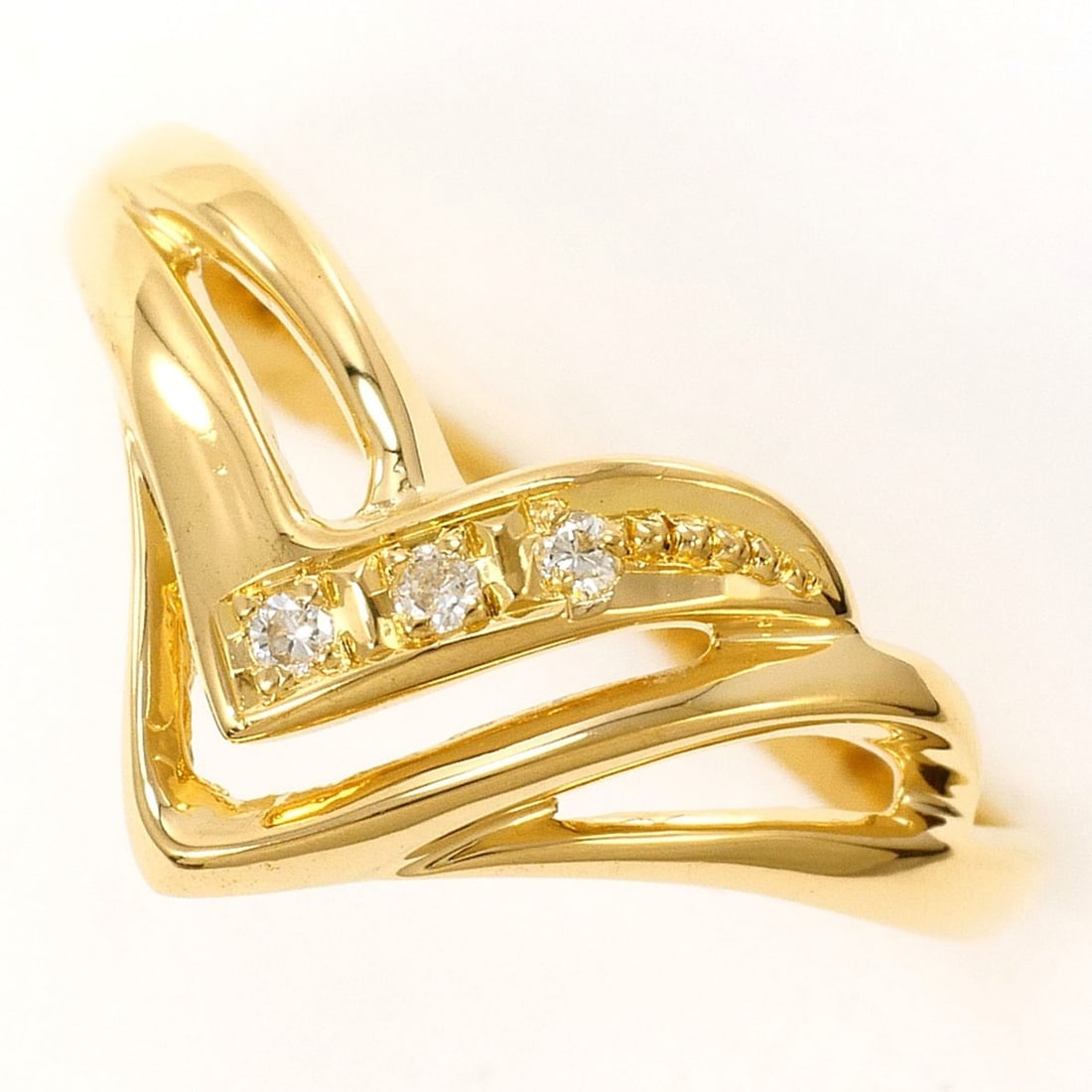 18K (18-karat) Yellow Gold Ring with 0.03ct Diamond, Total Weight 1.7g, Jewelry: --- Catalog ---Category: SizeWidth: 10mm / 0.39''Weight: 1.7g / 0.05oz.JP Size: 12US Size: 6.5Category: DesignType: Band ringColor: Yellow goldMetal: GoldStone: DiamondGender: WomenMaterial: Yellow go
