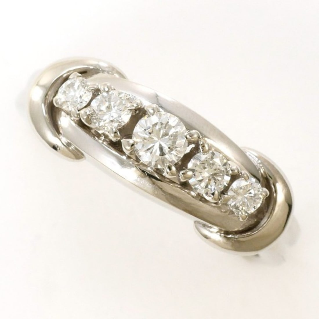 PT900 Platinum Ring with 0.28 Carat Diamond, Certificate of Authenticity Included, Total Weight (1 of 10)