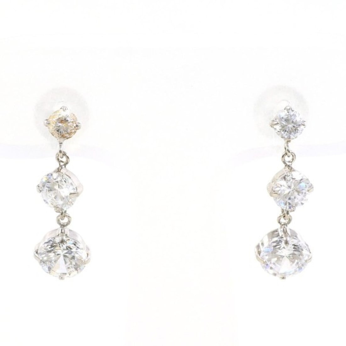 K14 14K WG White Gold Earrings with Zirconia, Total Weight Approx. 1.1g, Jewelry, Used, Like New (1 of 8)